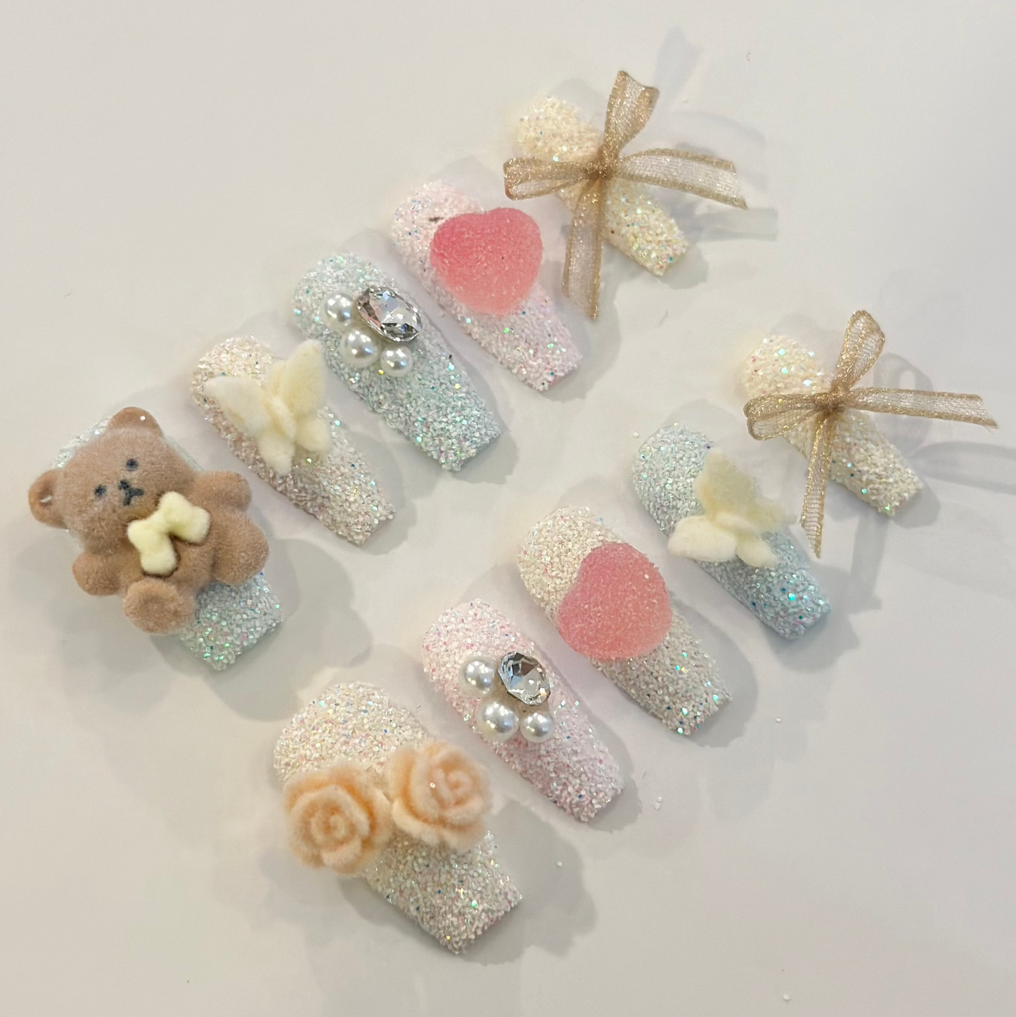 COTTON CANDY VELVET BEAR | handmade press on nails