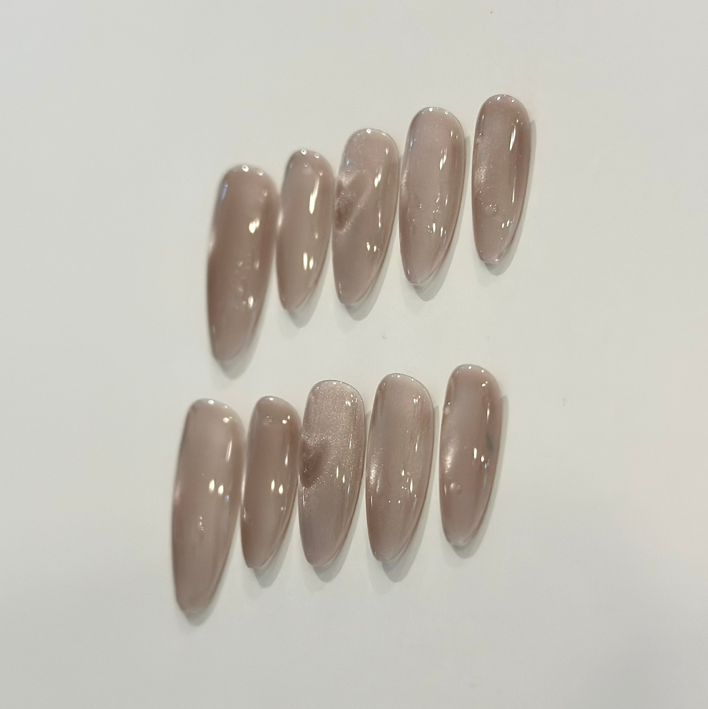 PINK GLASS CAT EYE WITH DETAILS | handmade press on nails