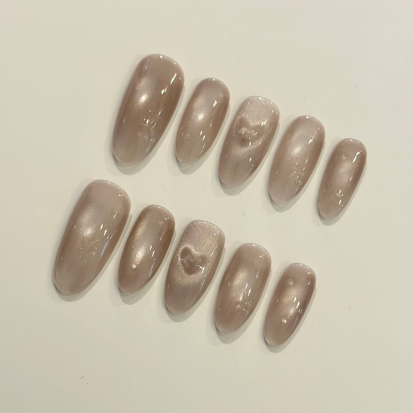 PINK GLASS CAT EYE WITH DETAILS | handmade press on nails
