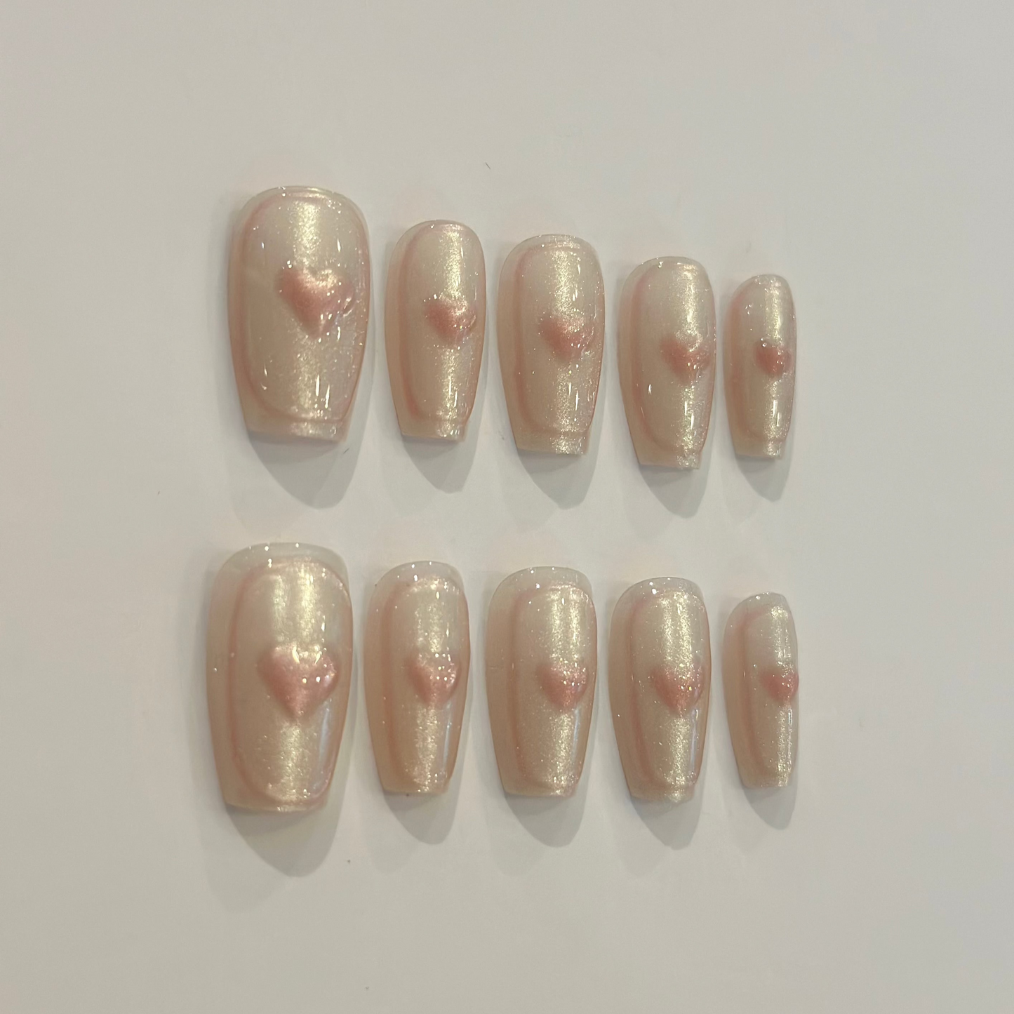 PINKY HEART CAT EYE | handmade press on nails