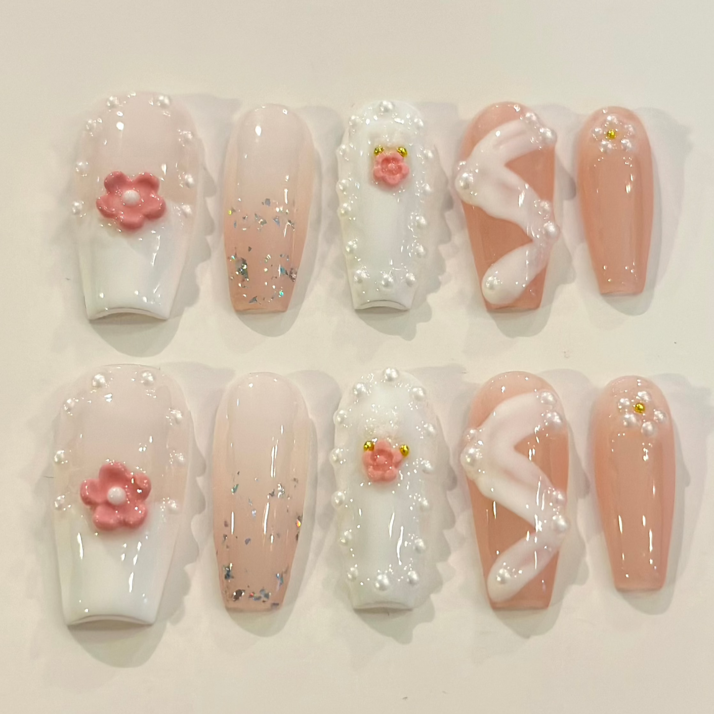 PINK FLORAL PEARLS | uñas press on hechas a mano