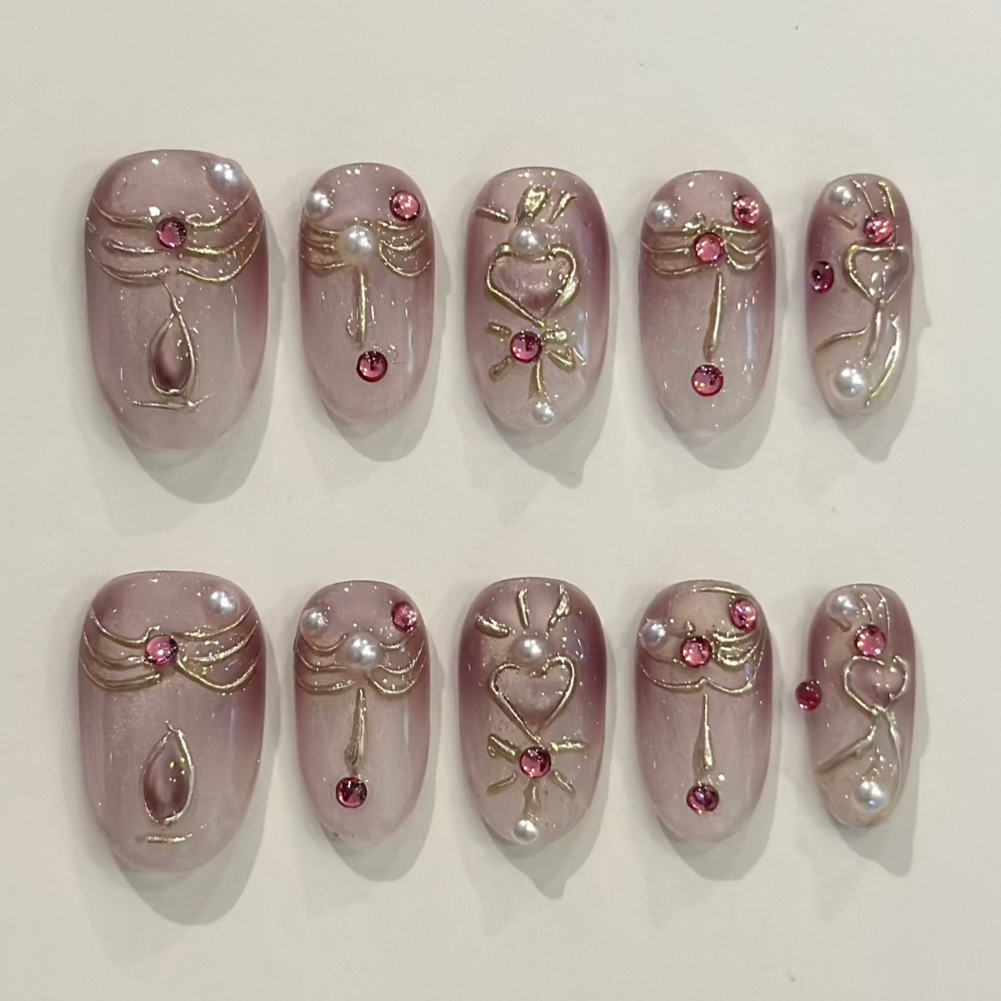 PINK SACRED HEART | uñas press on hechas a mano